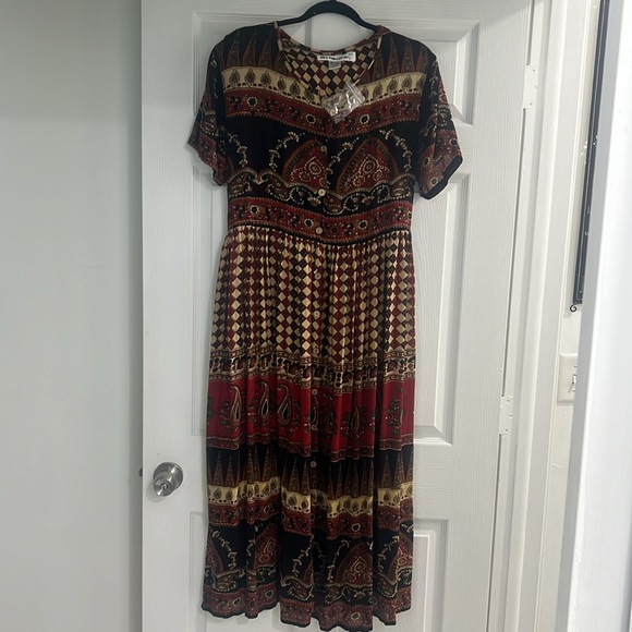 Large Dress 👗 - Picture 10 of 13